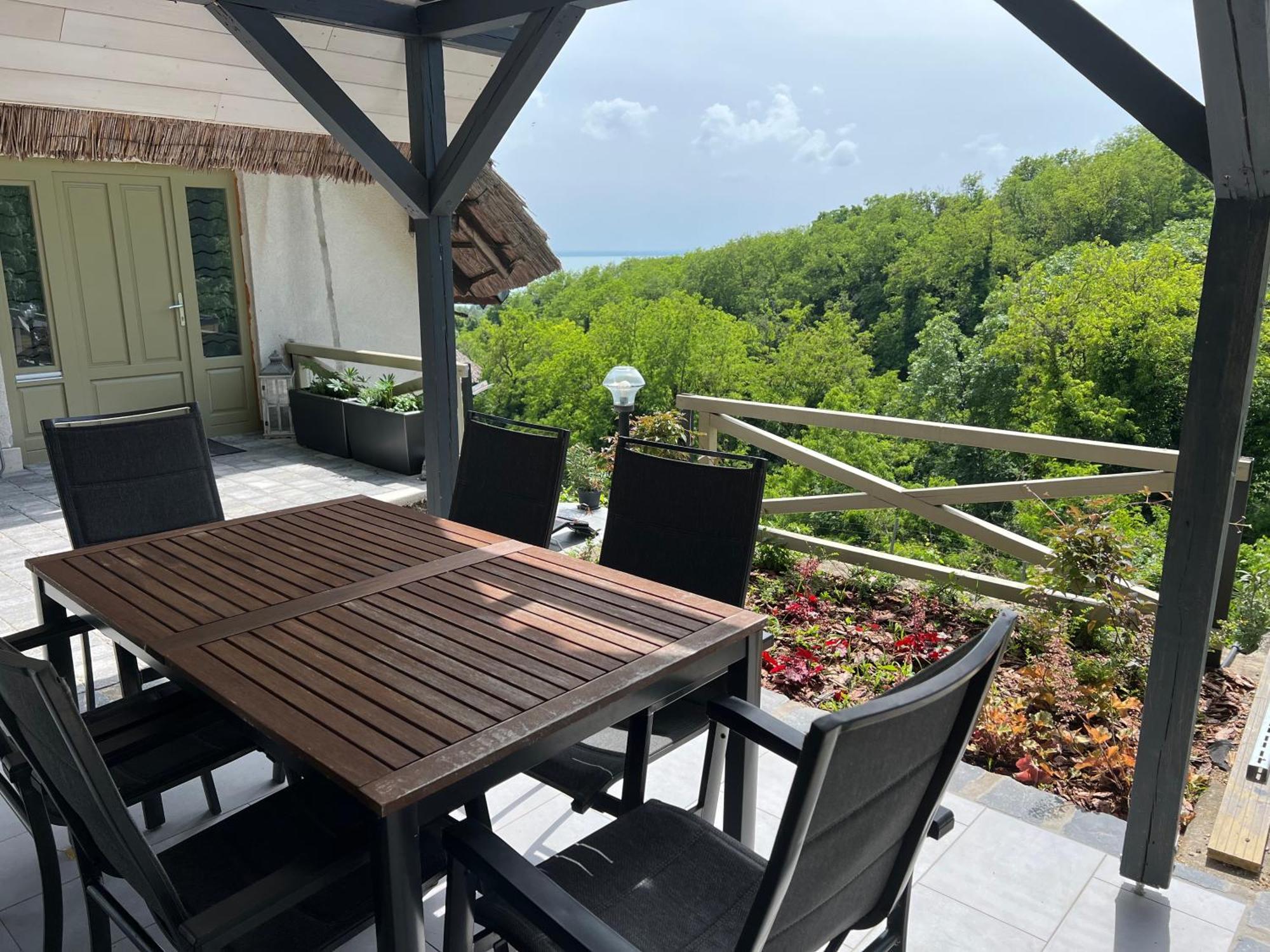 Panorama Apartmanhaz Badacsonytomaj Zewnętrze zdjęcie